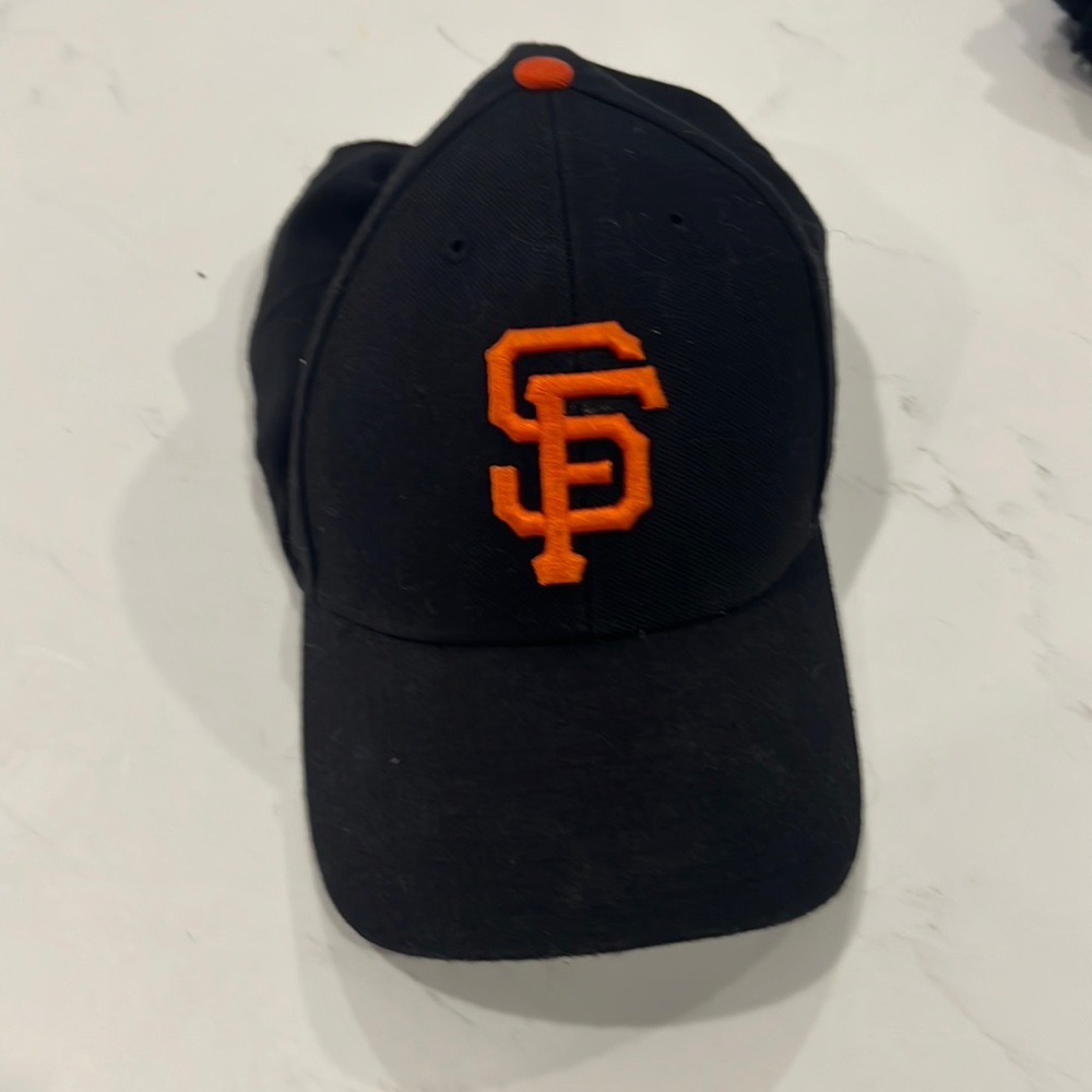 47’ SF giants hat black and orange